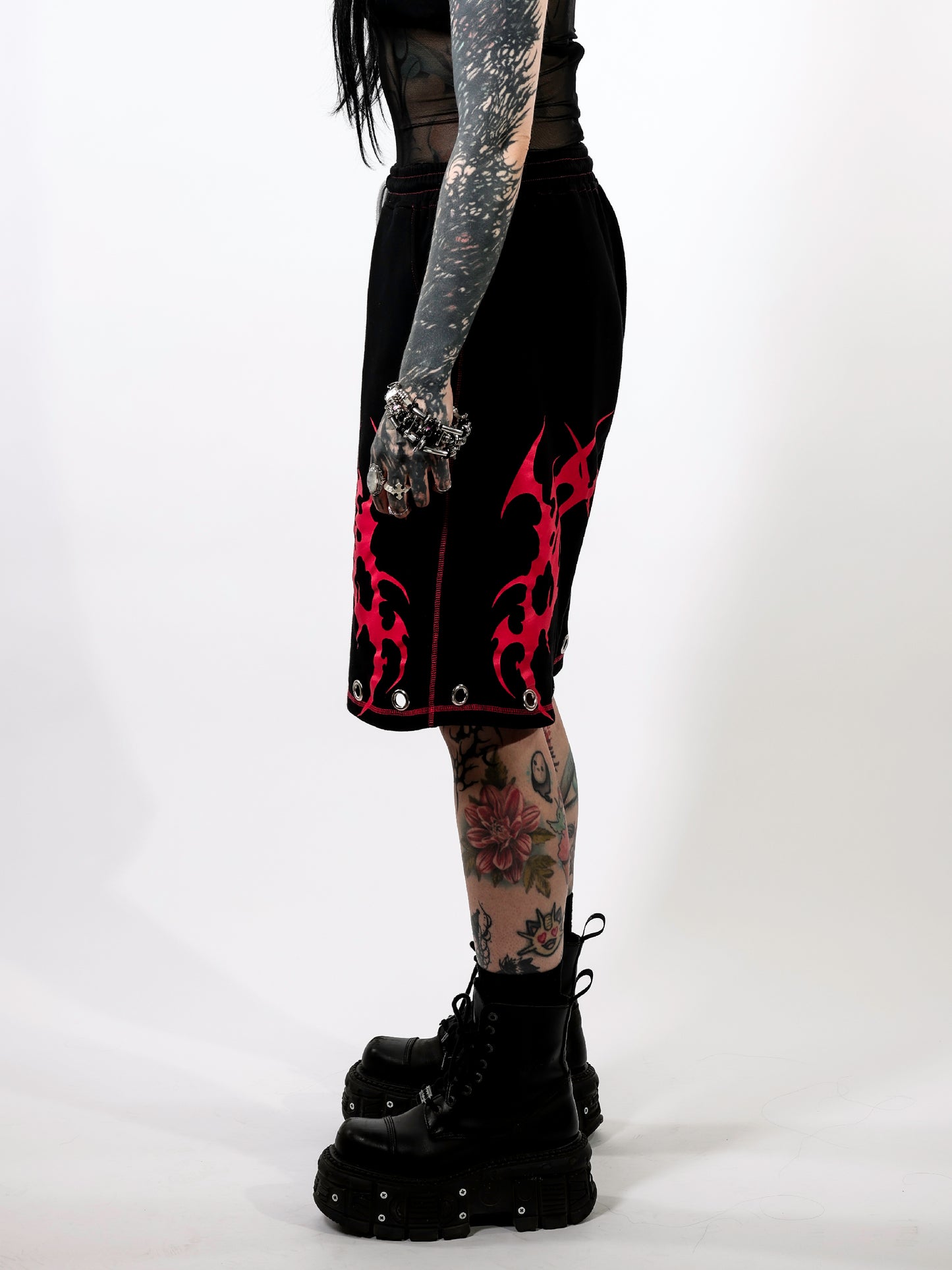 BLOOD MOON - Shorts