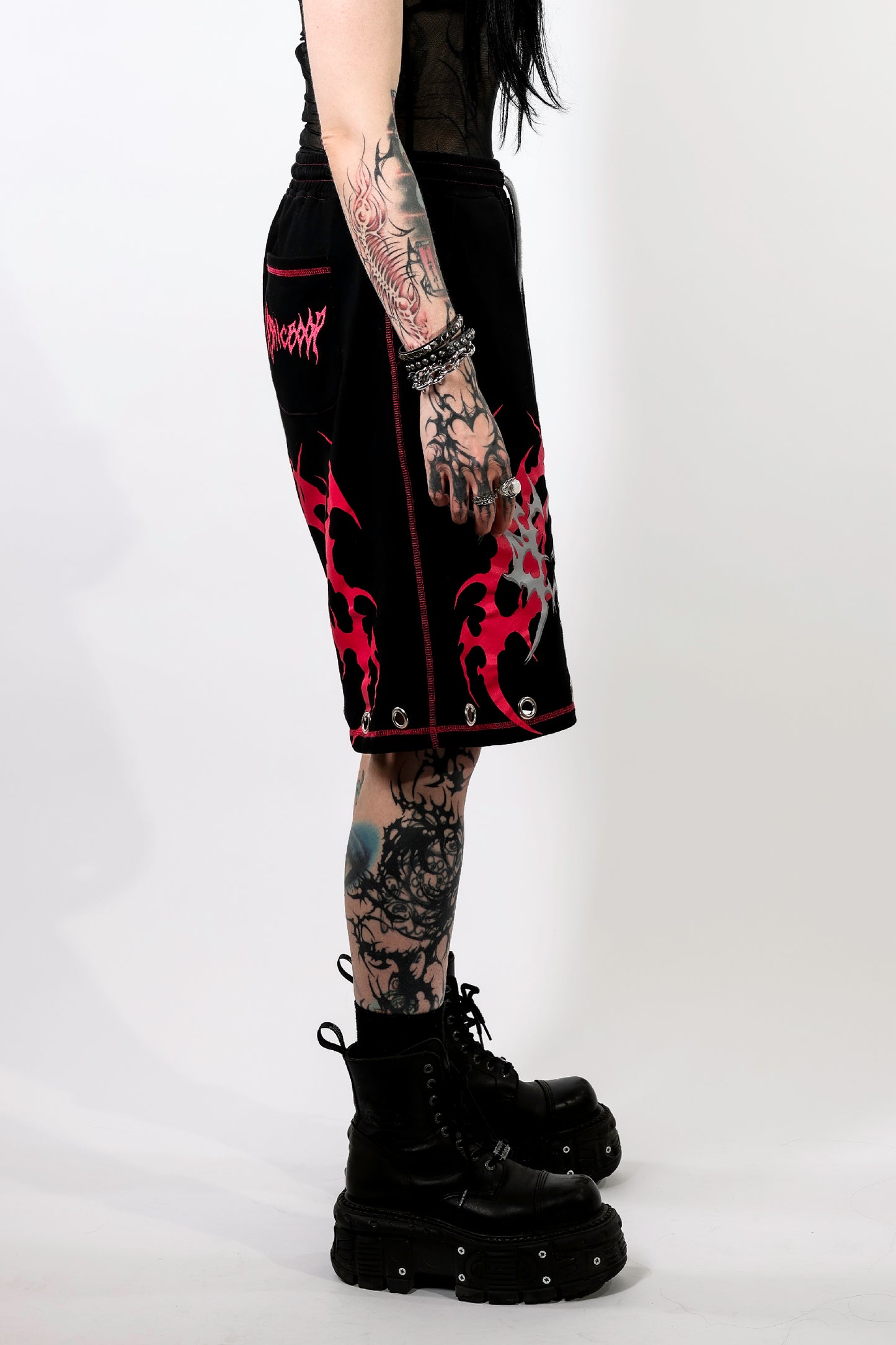 BLOOD MOON - Shorts