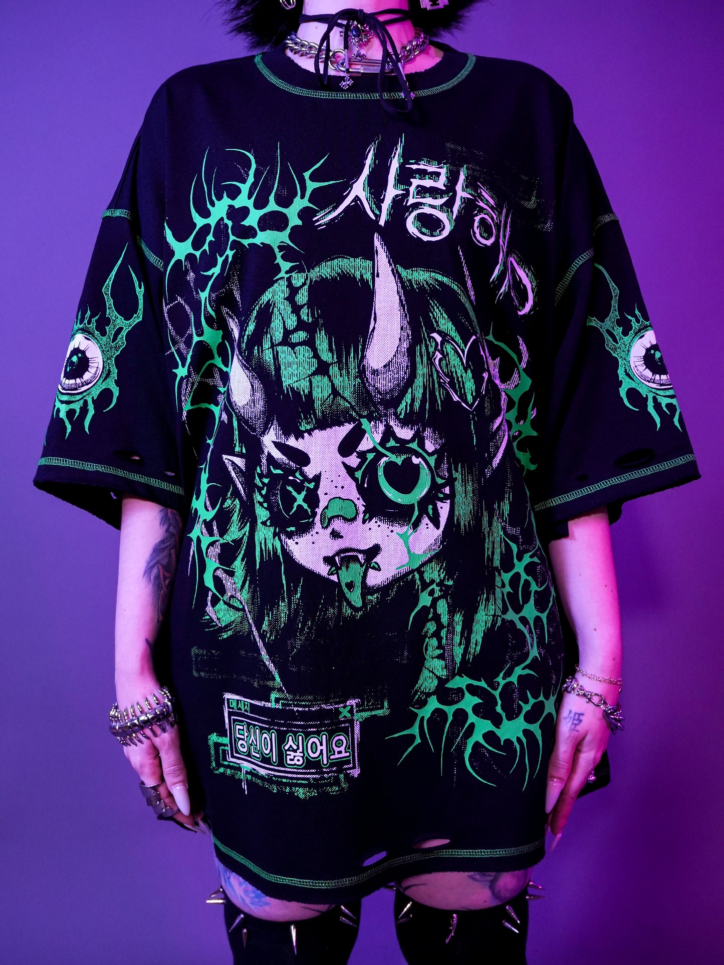 LOVE AND HATE - Distressed Oversize Short Sleeve