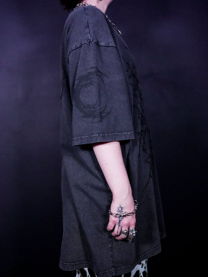 ENTANGLED - Oversize Short Sleeve T-shirt