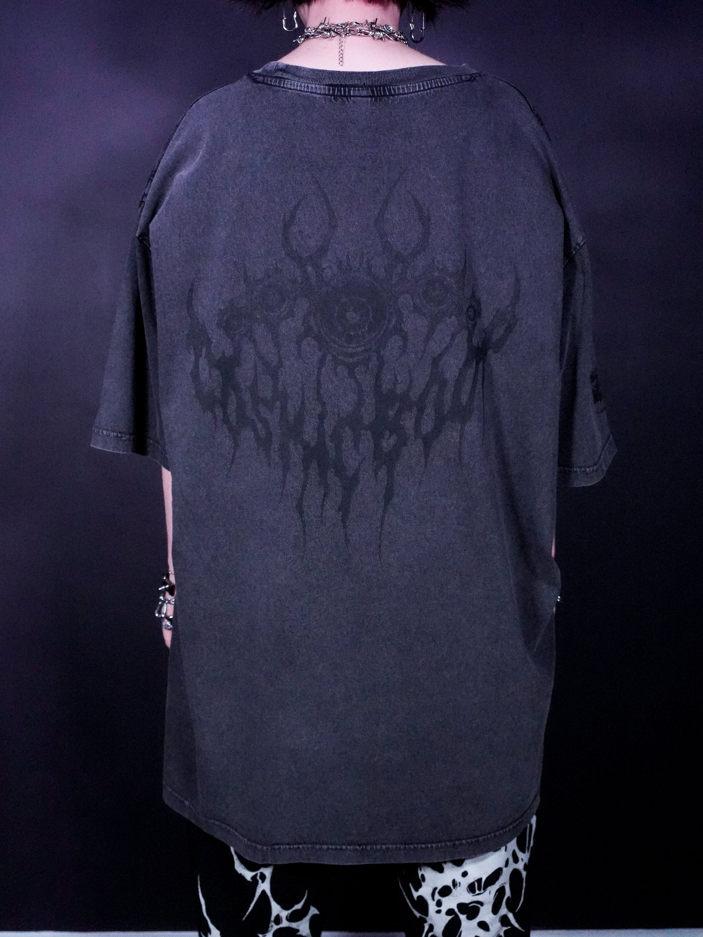 ENTANGLED - Oversize Short Sleeve T-shirt